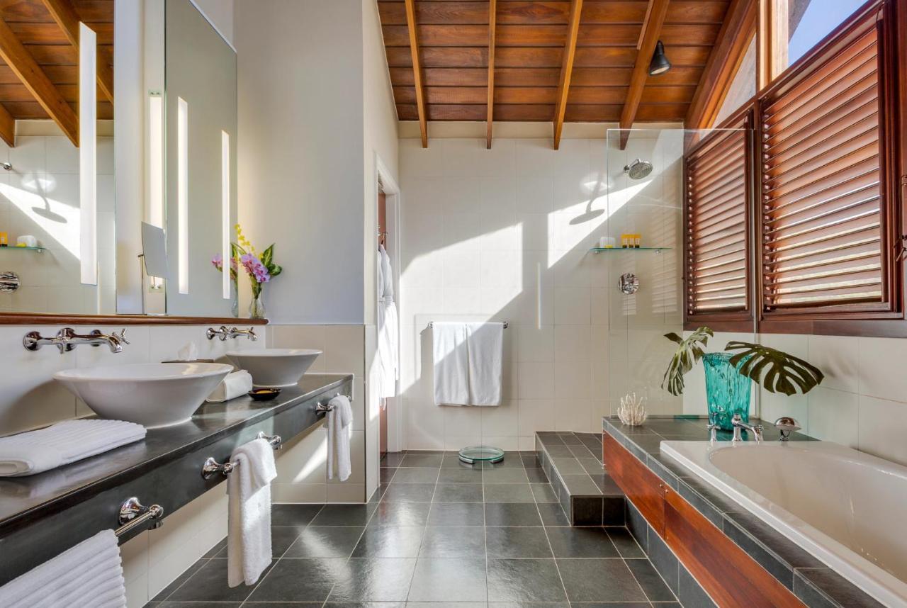 Residência Penthouse com 3 Quartos e Piscina de Imersão